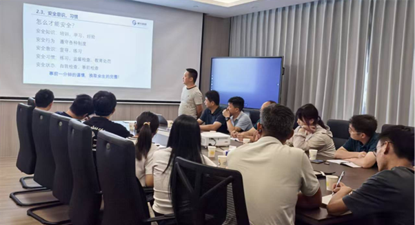 新晋员工化学品及安全...